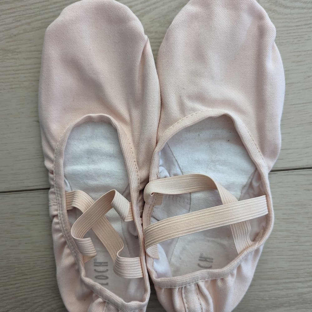 Bloch Women's Ballet Shoes Pink Size 8B (shoe size 10)